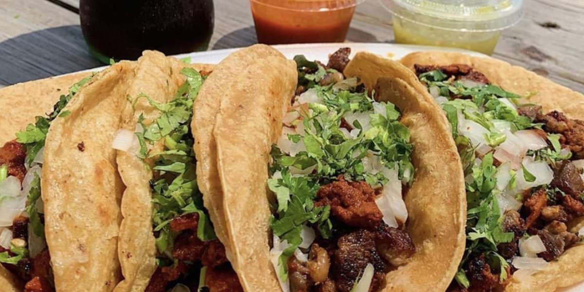 La Tía Paisa Taco Shop