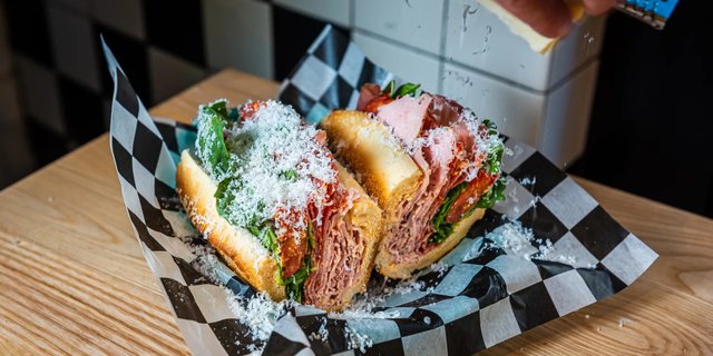 Sandwich Box Deluxe