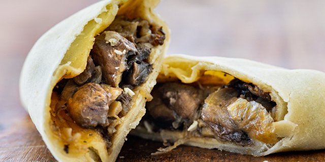 Vegan Onions & Mushrooms Empanada