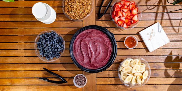 Build-Your-Own Smoothie Bowl