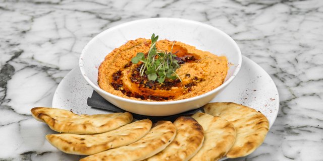 Red Pepper Hummus