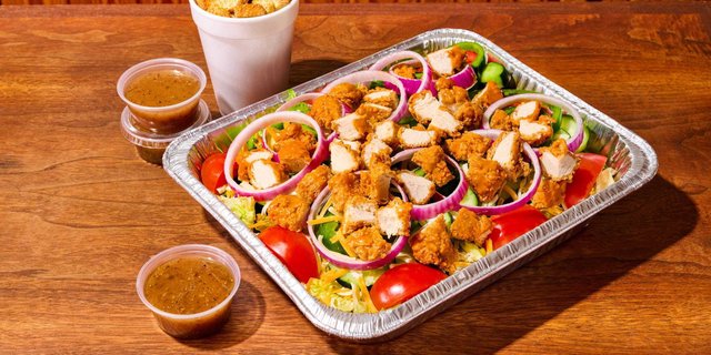 Garden Salad w/ Buffalo Chicken