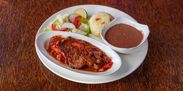 Salvadorian-Style Bistec