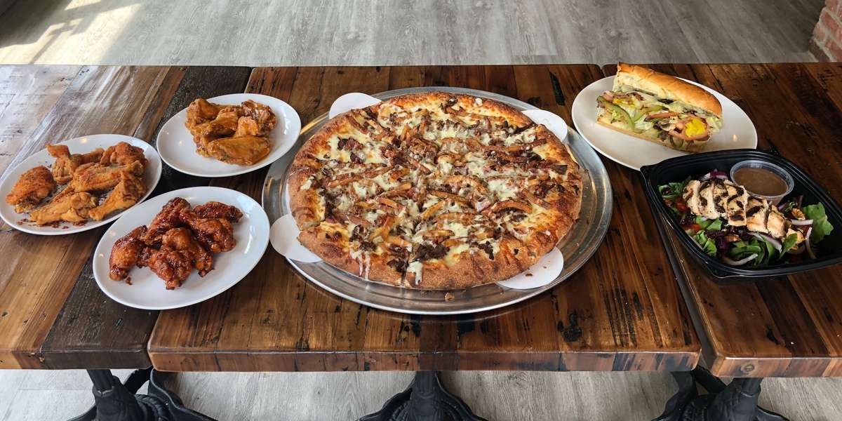 Toss Pizza and Wings Catering in Upper Saint Clair, PA 145 McMurray