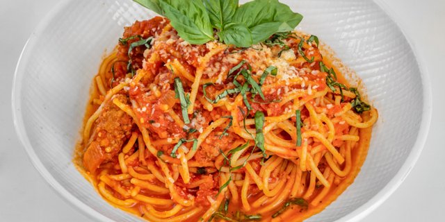 Spaghetti w/ Marinara & Meatballs