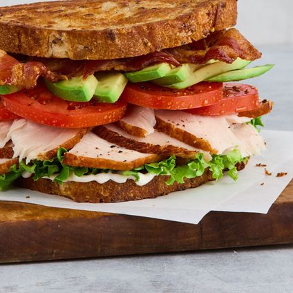 Uptown Turkey-Avocado Sandwich Lunch Box w/ Chips
