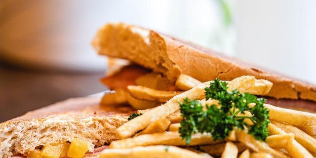 Hawaiian Sandwich