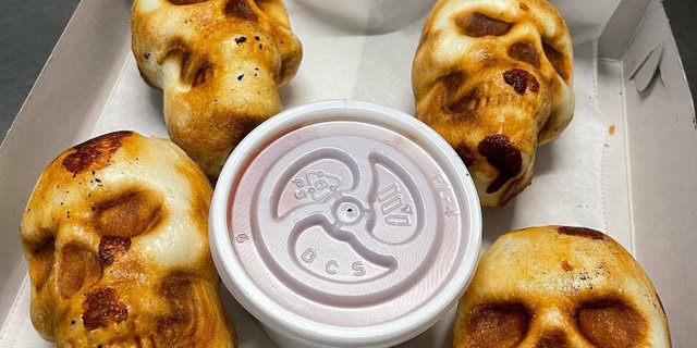 Stoner Pizza Skulls