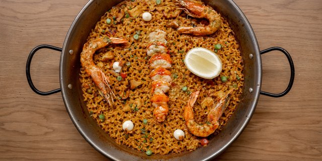 G&G Paella Lobster