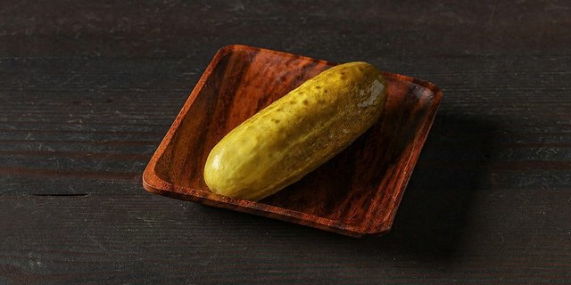 1 Whole Deli Pickle