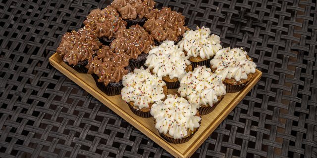 Dozen Vegan Cupcakes