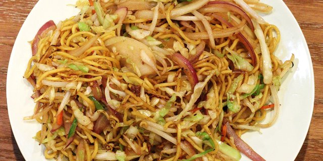 Vegetable Chow Mein