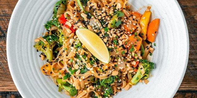 Pressed “Pad Thai” Bowl
