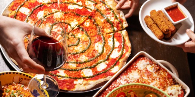 Ultimate Pizza Party Package