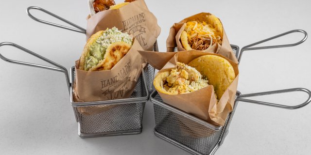 Domino Arepa
