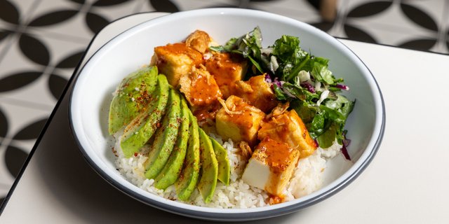 Tofu-Avocado Bowl