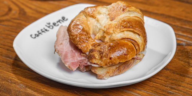Ham & Swiss Cheese Sandwich