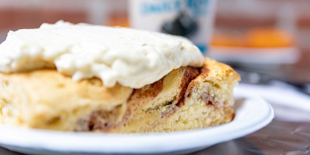 Cinnamon Roll Tray