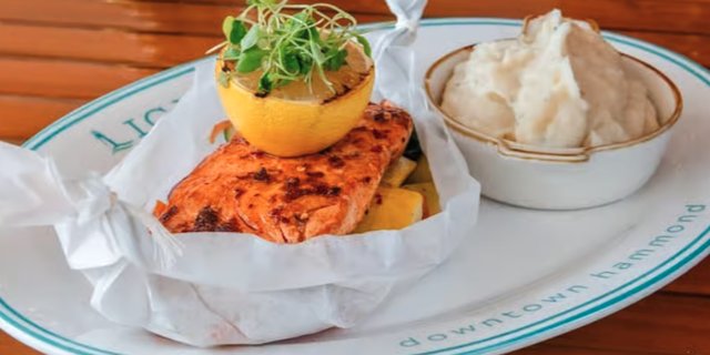 Honey Garlic Glazed Salmon