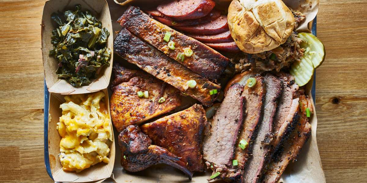 Smokehouse Tailgate Grill
