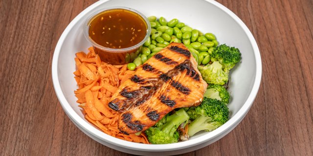 Ginger Salmon & Broccoli Bowl