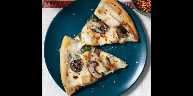 Chicken Mushroom Red Onion Alfredo Sauce Pizza