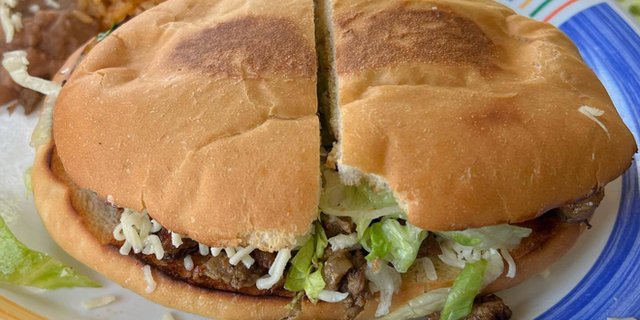 Torta Sandwich Plate