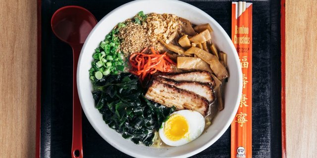 10-Hr Tonkotsu Ramen