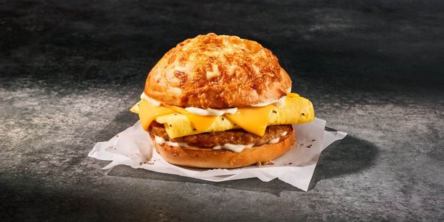Asiago Sausage & Egg Sandwich Boxed Breakfast