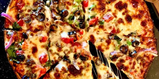 Mediterranean Pizza
