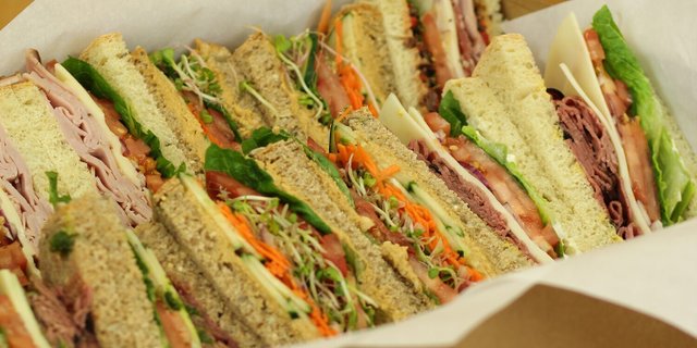 Meeting Lunch Box