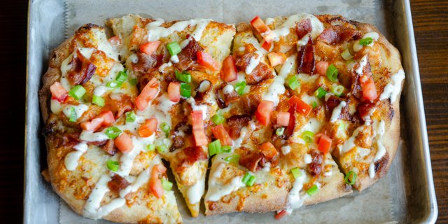 Garlic Chicken & Bacon Flatbread