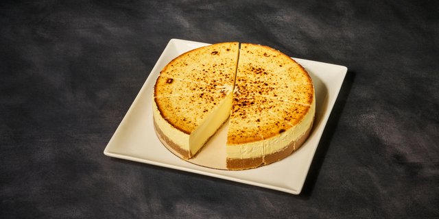 Whole Cheesecake