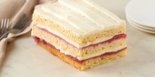 Gluten-Free Strawberry Bar Cake