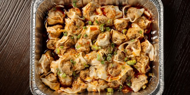 Wontons in Chili Oil