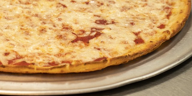 Gluten-Free Low Carbs Cheese Pizza