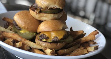 B Square Burgers & Booze Catering In Fort Lauderdale, FL - 1021 E Las ...