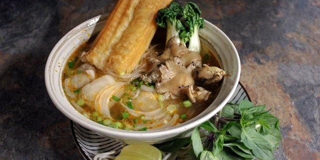 Vegan Spicy Noodle Soup