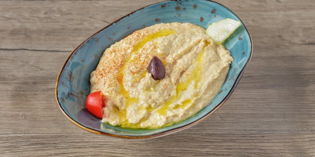 Hummus & Pita Bread