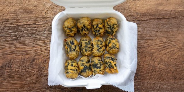 Crispy Seaweed Noodle Rolls