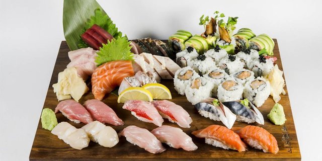 Blue Ribbon Platter