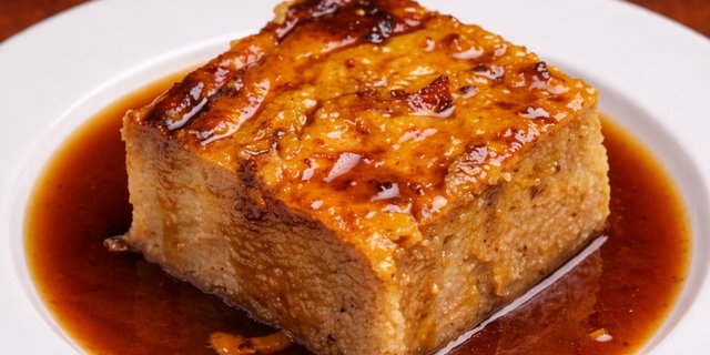 Bread Pudding w/ Rum Sauce
