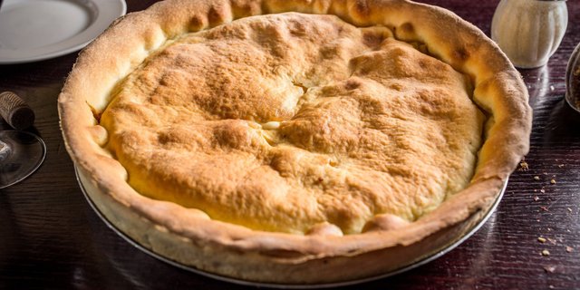 Stuffed Cheese Pizza