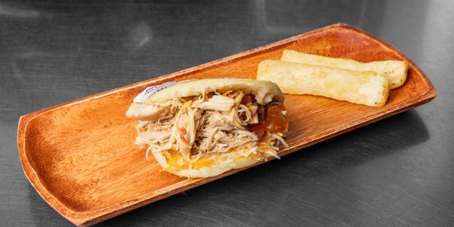 Chicken Arepa