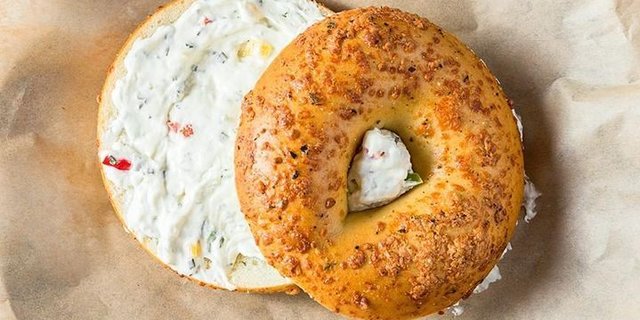 Bagel w/ Cream Cheese