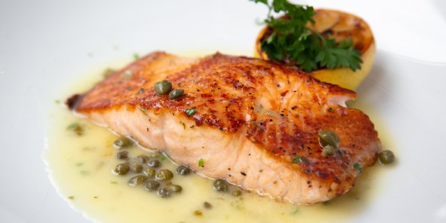 Salmon Piccata
