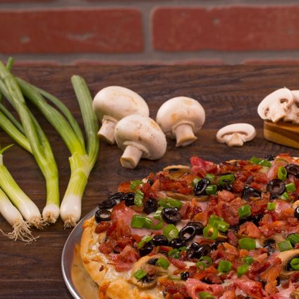 Gluten-Free Sizzlin' Bacon Pizza