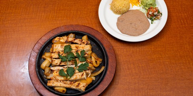 Dinner IV (Beef & Chicken Fajitas)