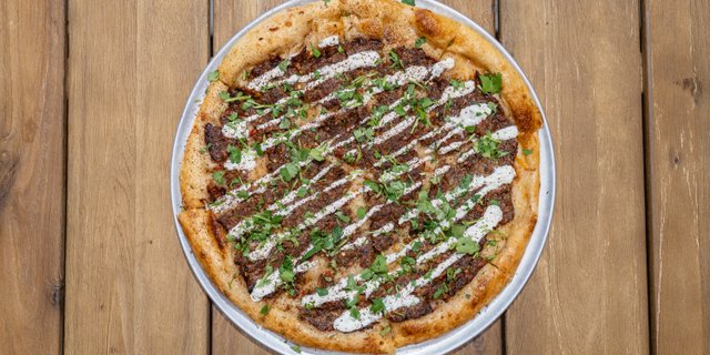 Dalai Lahmajun Pizza