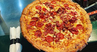 Giovanni's Pizza Wings Grill